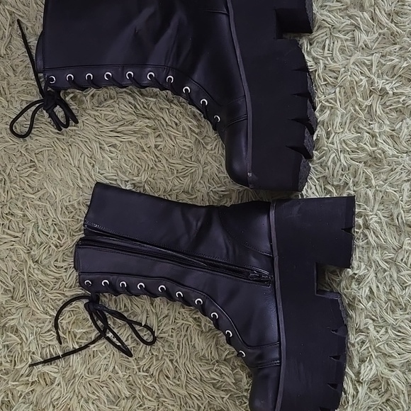 Demonia platform boots - Picture 4 of 4